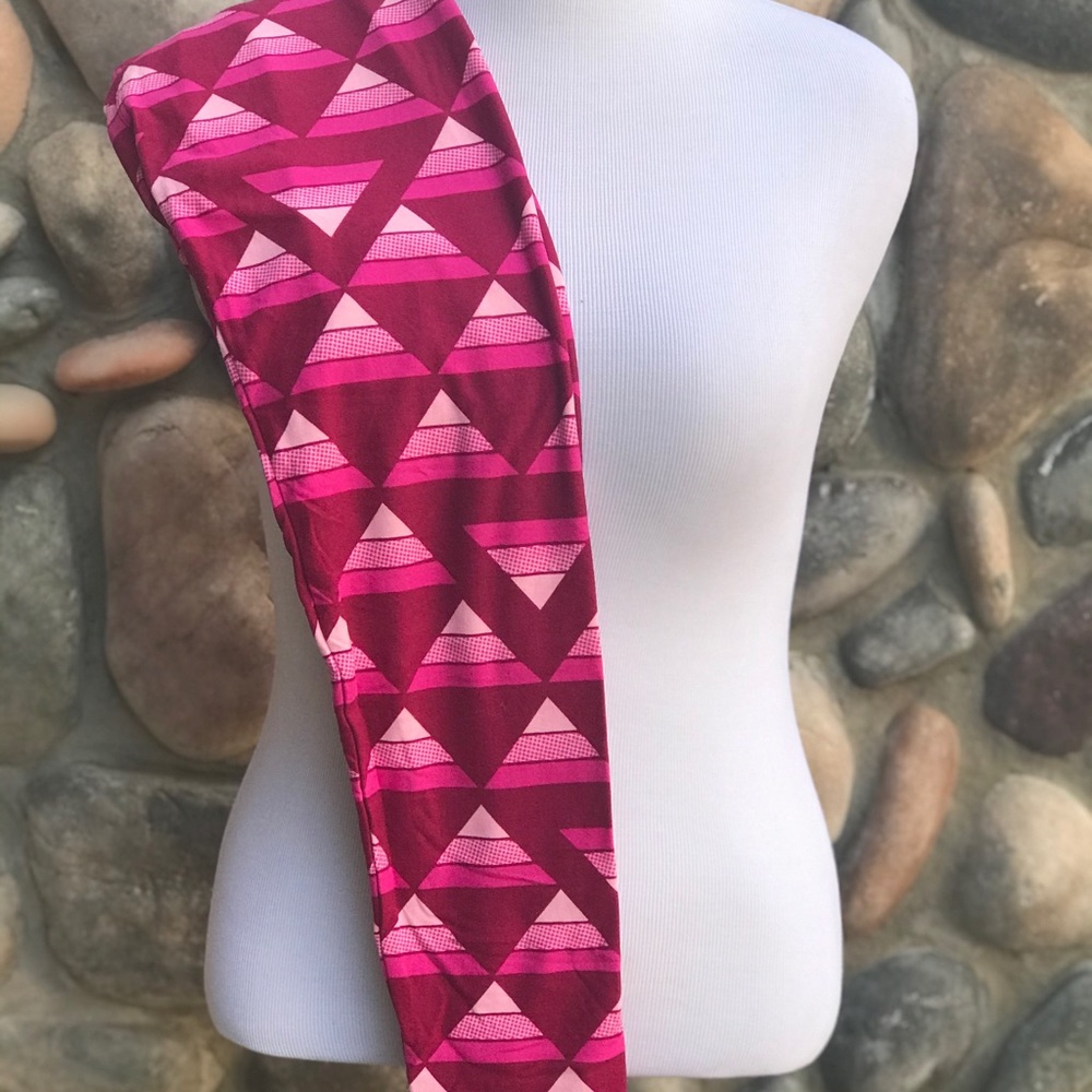 LULAROE One Size Pink Geometric Leggings NWT